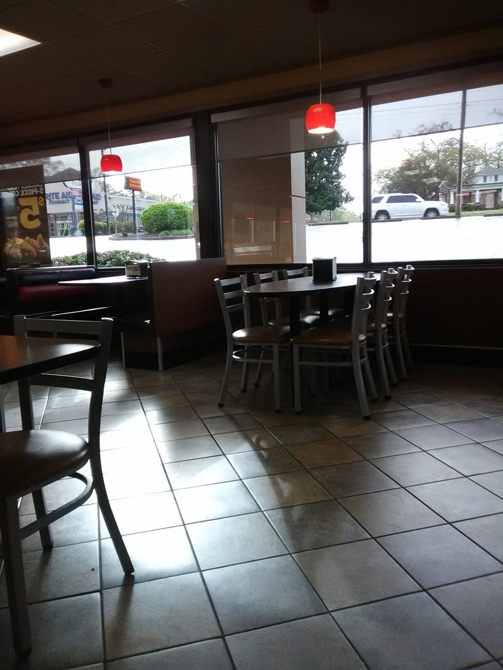 Hardees | restaurant | 5420 N Main St, Cowpens, SC 29330, USA | 8644633917 OR +1 864-463-3917