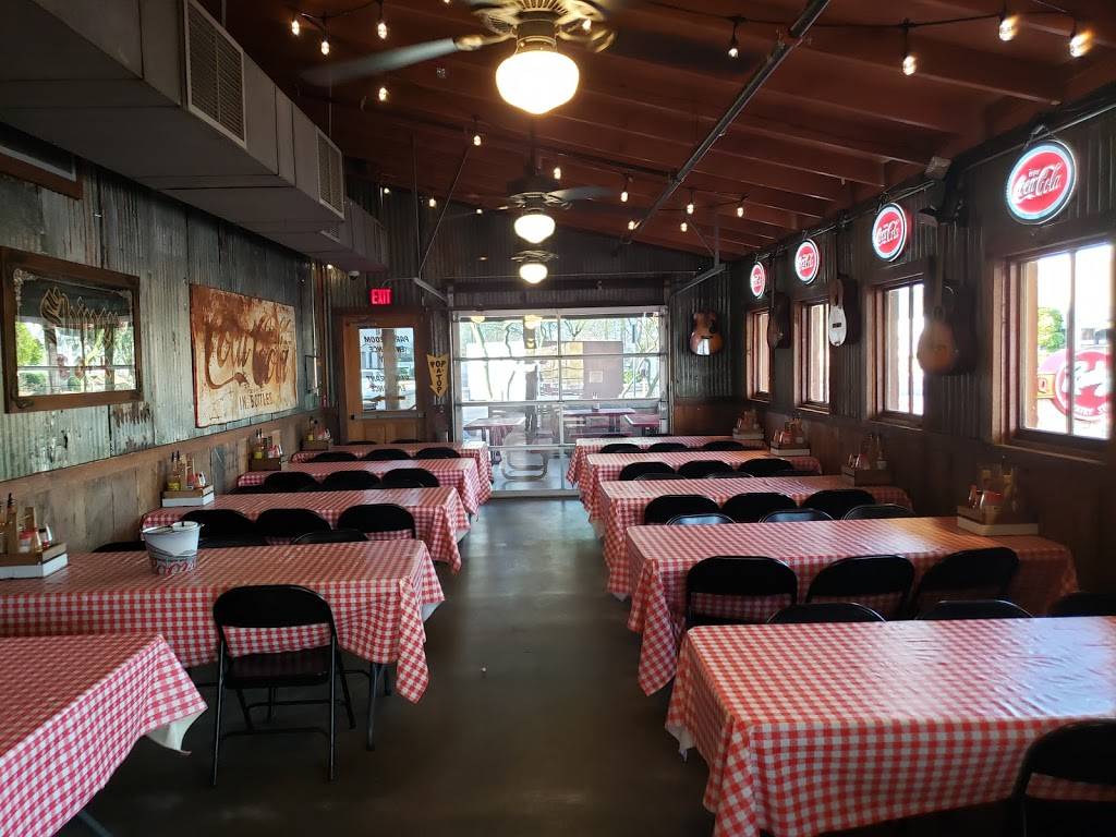 Rudys "Country Store" and Bar-B-Q | restaurant | 7300 W Chandler Blvd, Chandler, AZ 85226, USA | 4808746440 OR +1 480-874-6440