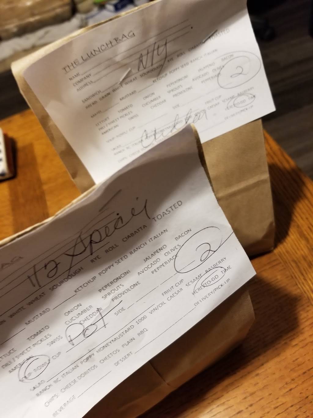 The Lunch Bag | restaurant | 8989 E Vía Linda #116, Scottsdale, AZ 85258, USA | 4808606659 OR +1 480-860-6659