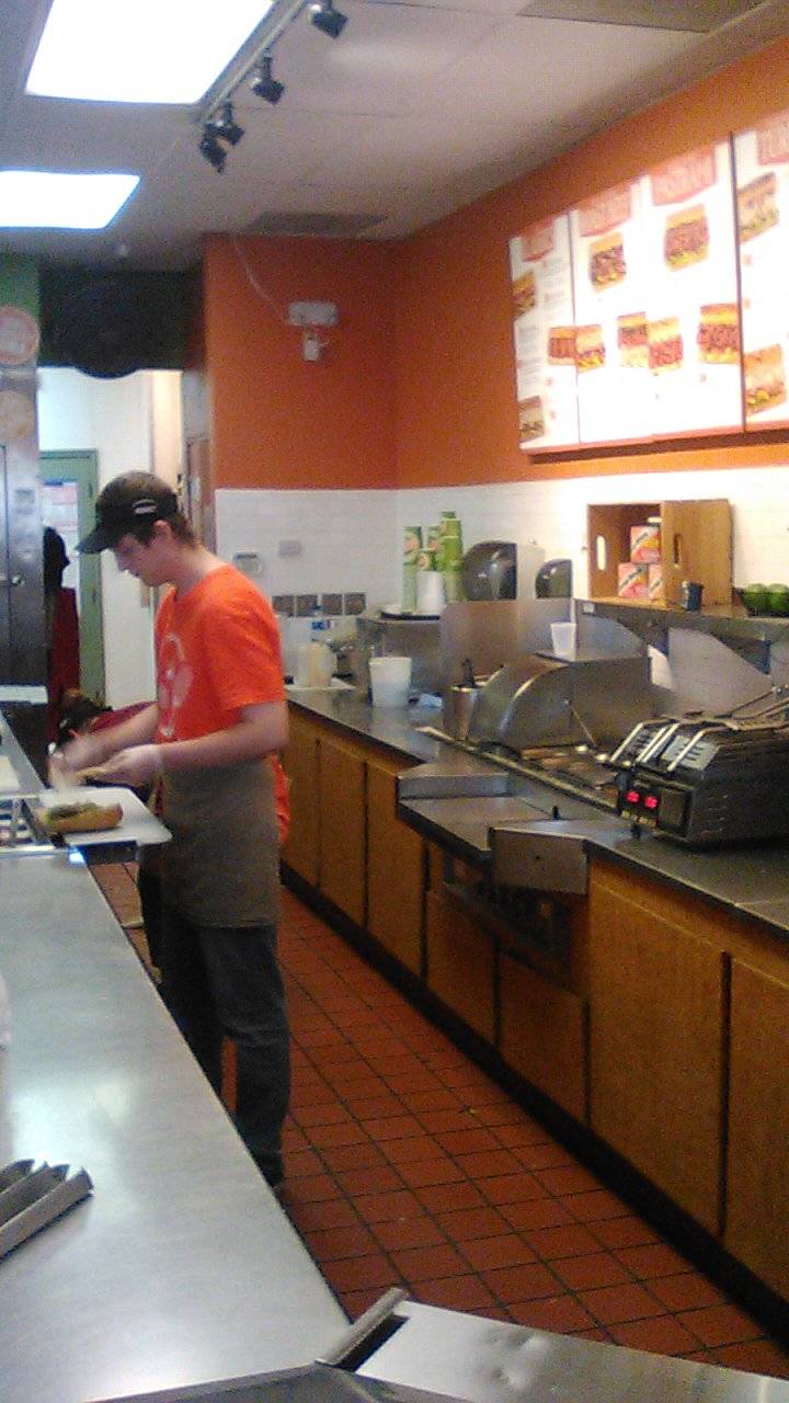 TOGOS Sandwiches | meal takeaway | 1331 1st St, Gilroy, CA 95020, USA | 4088472288 OR +1 408-847-2288