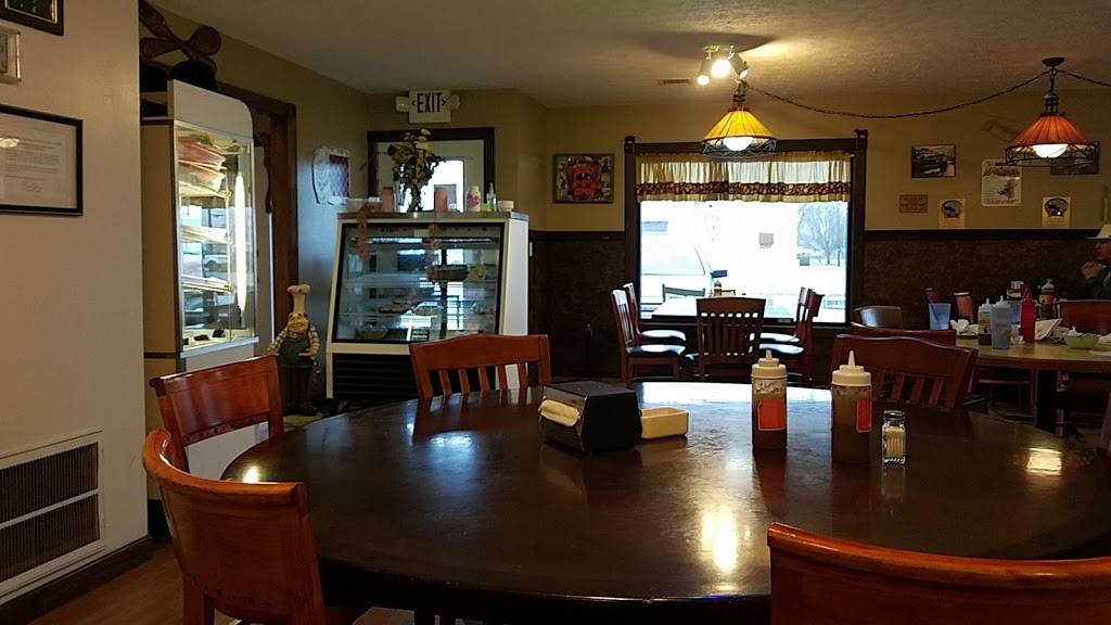 Redneck Ranch Restaurant | restaurant | 117 W Short St, Clarkson, KY 42726, USA | 2702421076 OR +1 270-242-1076