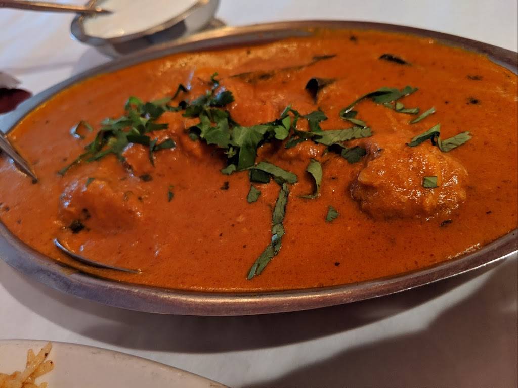 Hemas Kitchen | restaurant | 2439 W Devon Ave, Chicago, IL 60659, USA | 7733381627 OR +1 773-338-1627