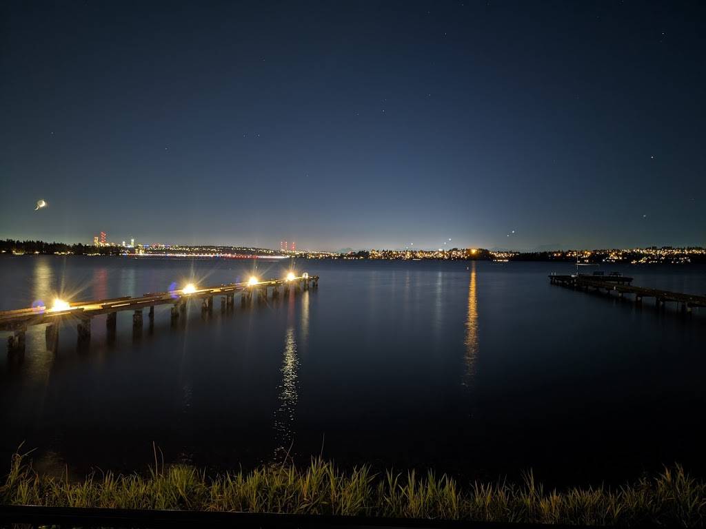 BeachHouse bar + grill | restaurant | 6023 Lake Washington Blvd NE, Kirkland, WA 98033, USA | 4259685587 OR +1 425-968-5587