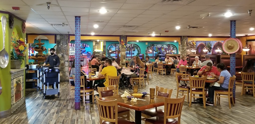 The Original Henrys | restaurant | 3015 Sherwood Way, San Angelo, TX 76901, USA | 3252230171 OR +1 325-223-0171