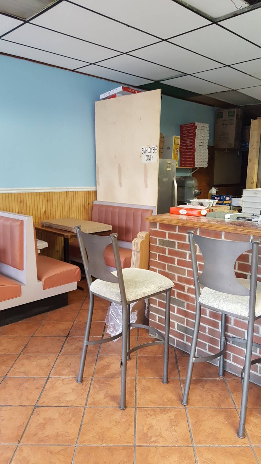 Rockys Pizza Restaurant | restaurant | 119 Bunker Hill Ave, Waterbury, CT 06708, USA | 2037531512 OR +1 203-753-1512