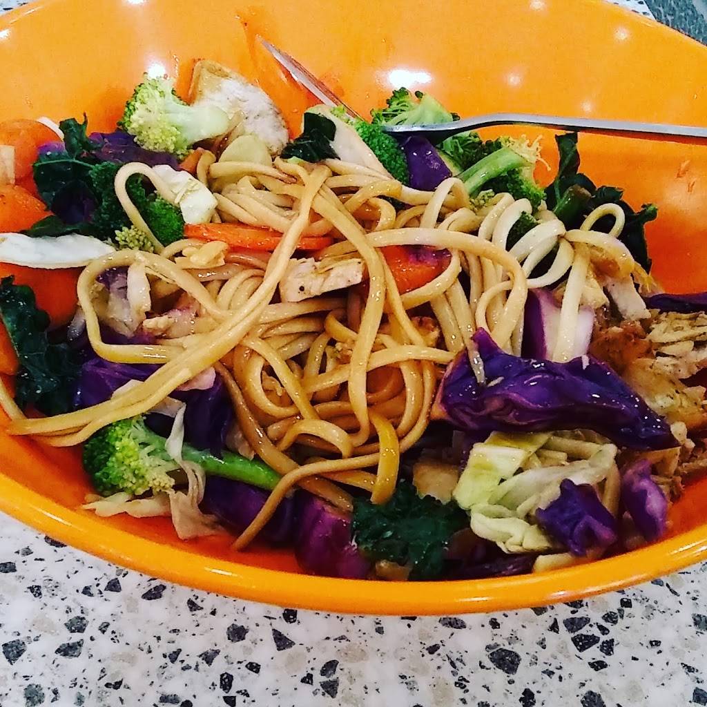 Crazy Bowls and Wraps | restaurant | 12704 Olive Blvd, St. Louis, MO 63141, USA | 3147869727 OR +1 314-786-9727