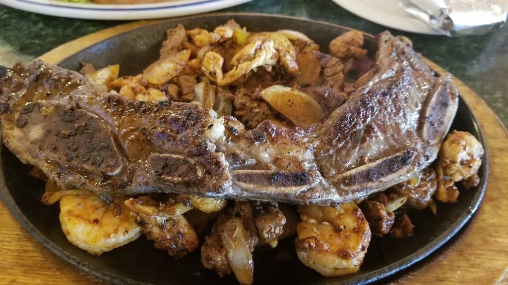 Fiesta Cozumel Mexican Restaurant Grill & Cantina | restaurant | 315 N 8th Ave, Stroud, OK 74079, USA | 9189871043 OR +1 918-987-1043