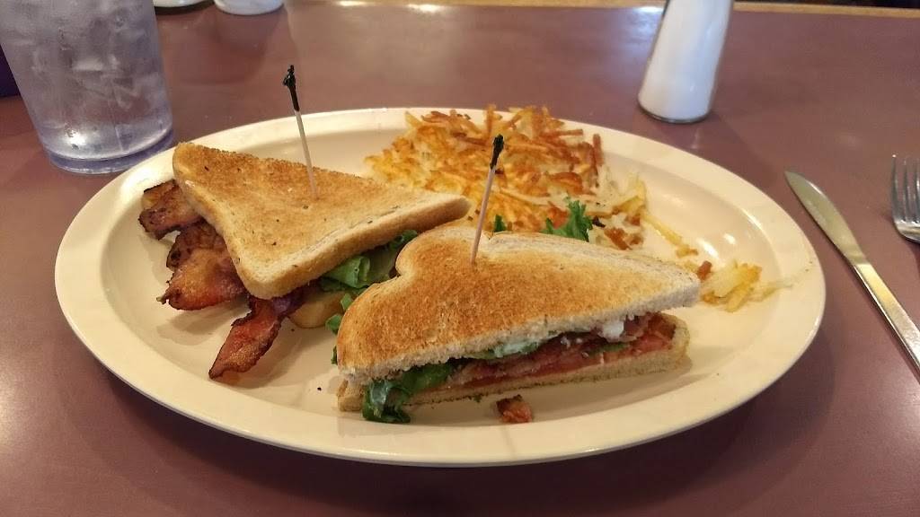 Dans Restaurant | restaurant | 7300 E Colonial Dr, Orlando, FL 32807, USA | 4072078001 OR +1 407-207-8001