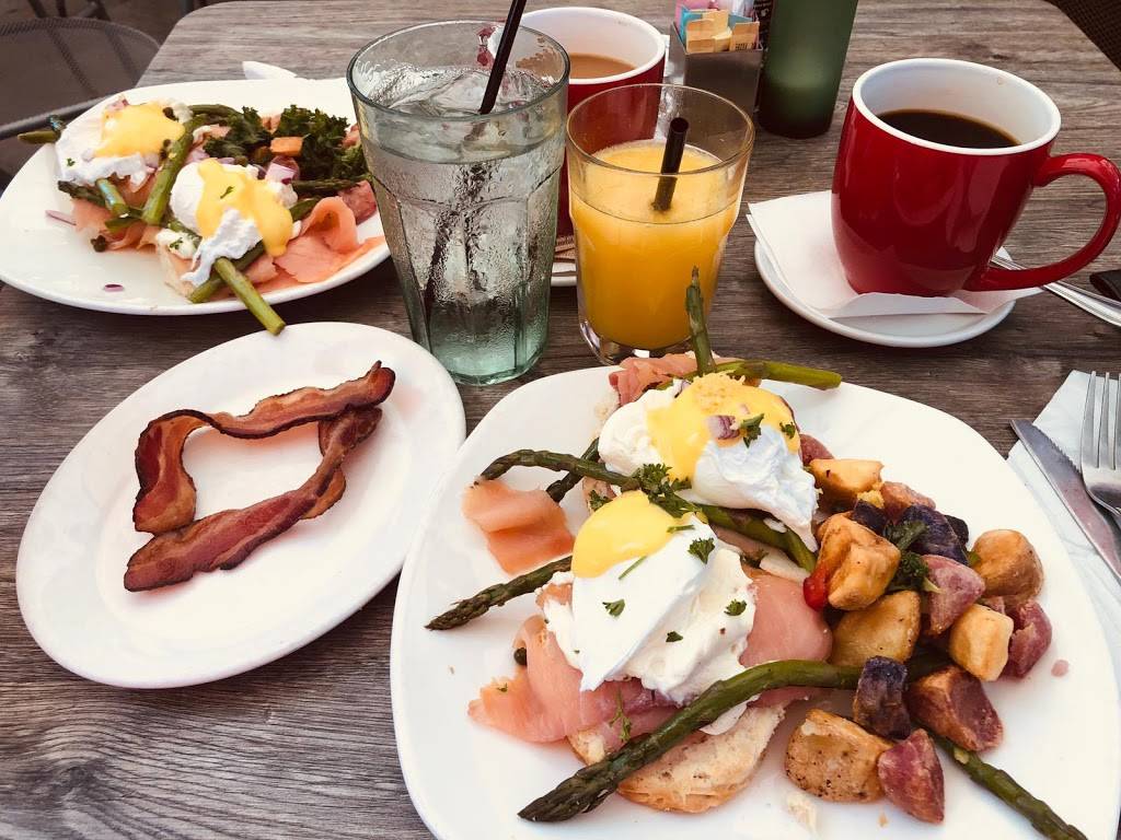 Rosies Bar & Grill | restaurant | 2449 Wilton Dr, Wilton Manors, FL 33305, USA | 9545630123 OR +1 954-563-0123