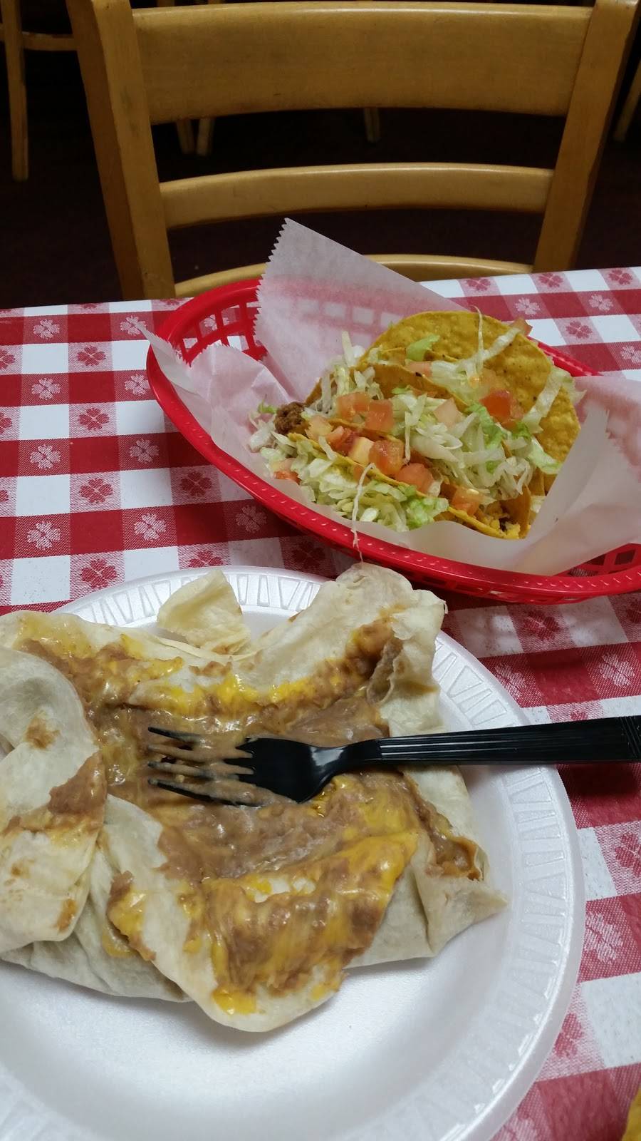 Tippys Taco House | restaurant | 14119 St Germain Dr, Centreville, VA 20121, USA | 7038301333 OR +1 703-830-1333