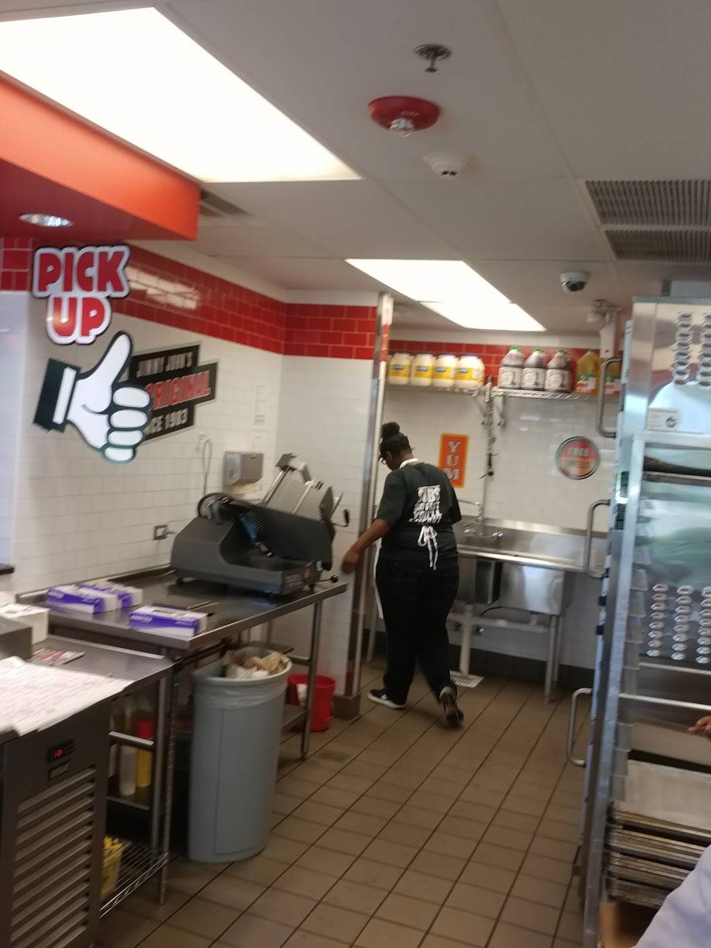 Jimmy Johns | meal delivery | 701 Rockland Rd, Lake Bluff, IL 60044, USA | 2245445275 OR +1 224-544-5275