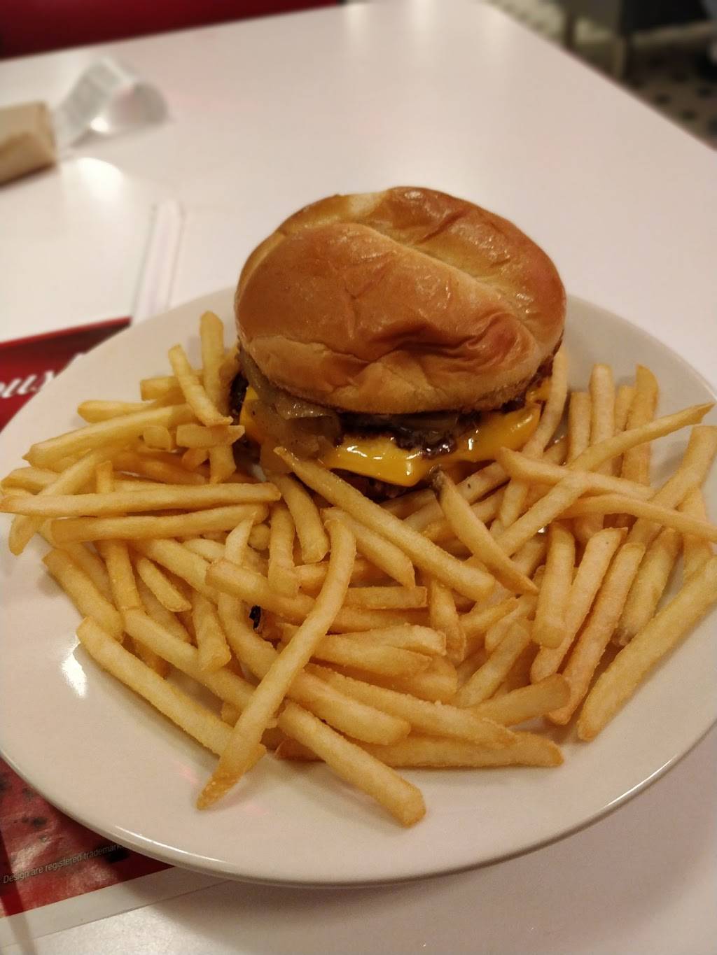 Steak n Shake | restaurant | 2567 E, FL-60, Valrico, FL 33594, USA | 8136573558 OR +1 813-657-3558