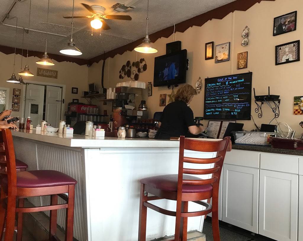 Starlite Cafe | restaurant | 1336 Main St, Dunedin, FL 34698, USA | 7277333111 OR +1 727-733-3111