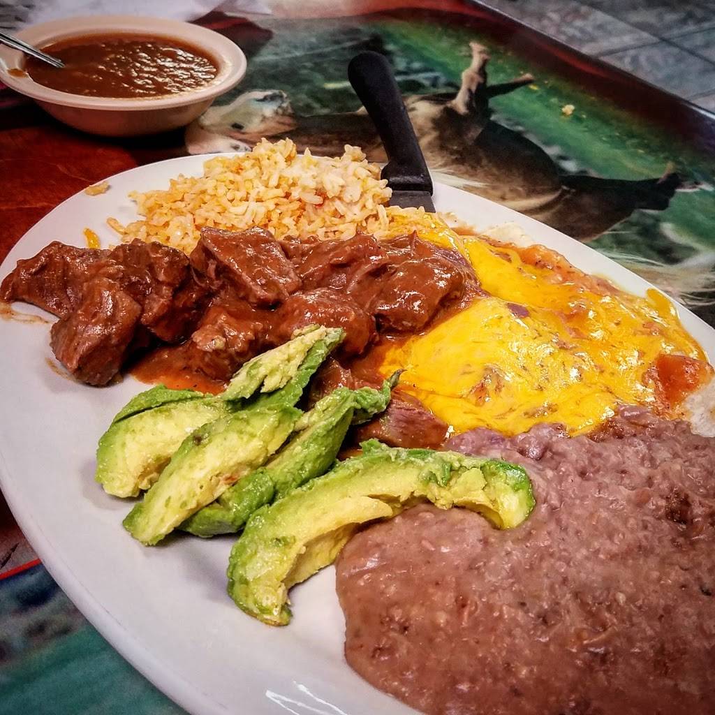 Taqueria Vallarta | restaurant | 510 E Orange Ave, Orange Grove, TX 78372, USA | 3613842644 OR +1 361-384-2644