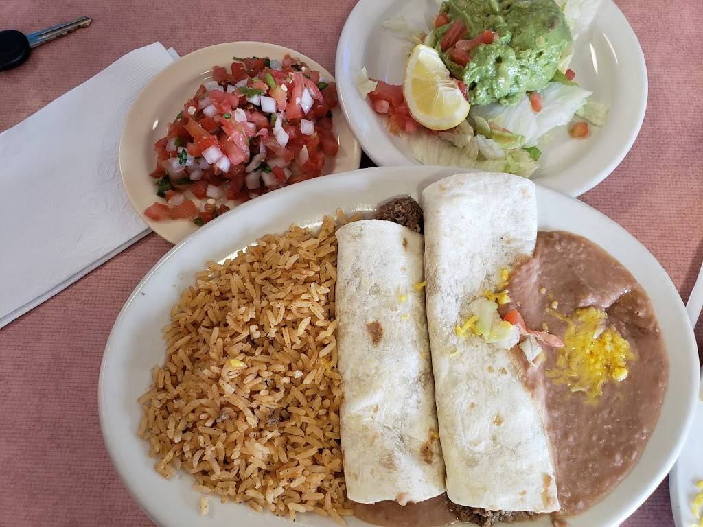 Elenas | restaurant | 6290 Phelan Blvd, Beaumont, TX 77706, USA | 4098612800 OR +1 409-861-2800