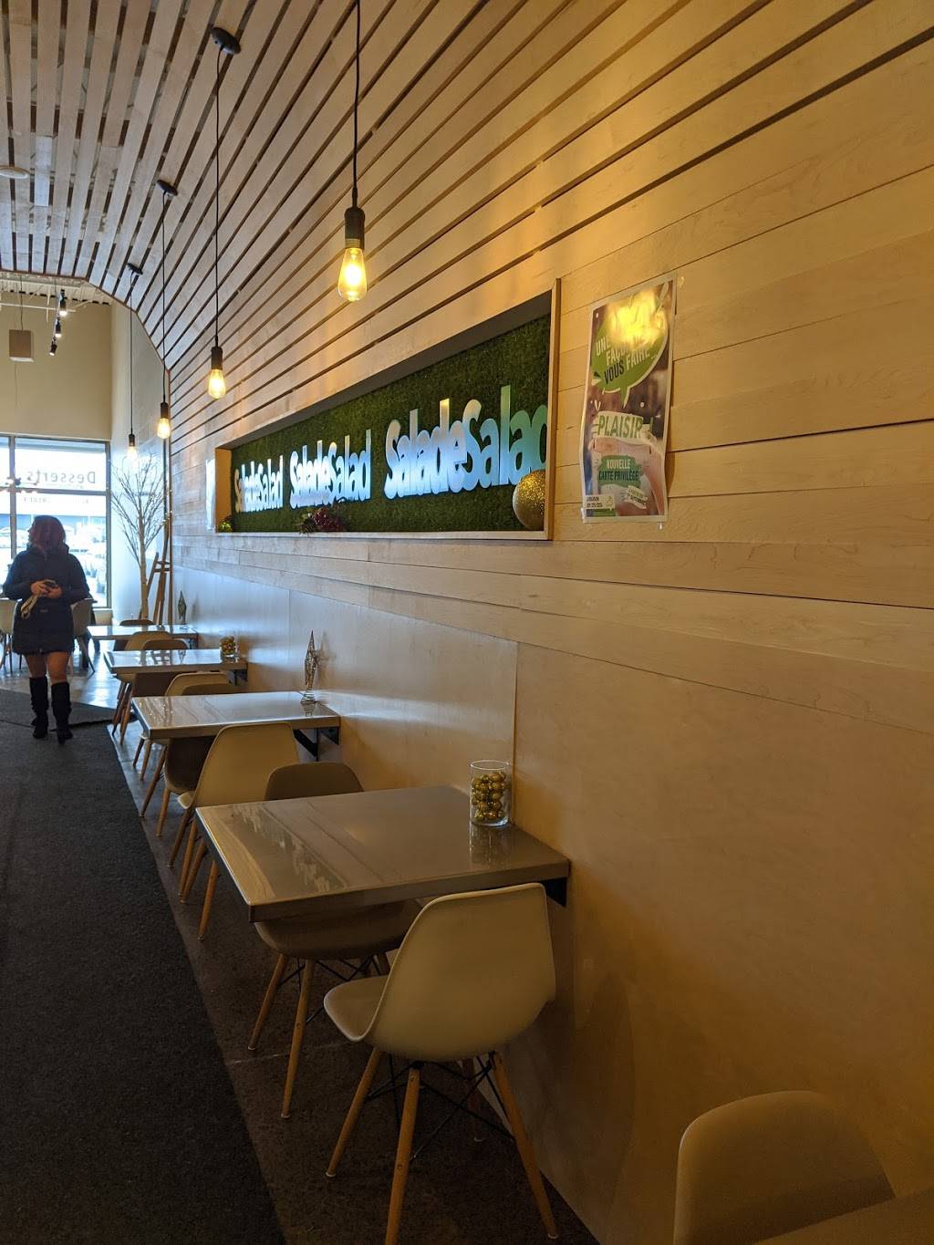 Salade Salad | restaurant | Royal Trust Company, 3540 Boulevard des Forges, Trois-Rivières, QC G8Y 5H5, Canada | 8193752226 OR +1 819-375-2226