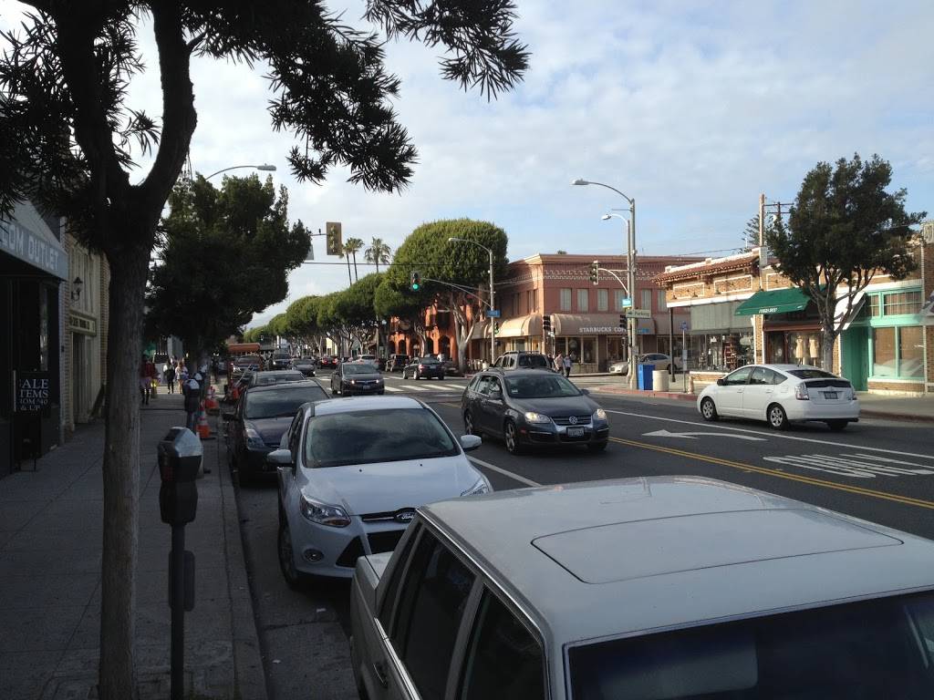 Starbucks | cafe | 2671 Main St, Santa Monica, CA 90405, USA | 3103923559 OR +1 310-392-3559