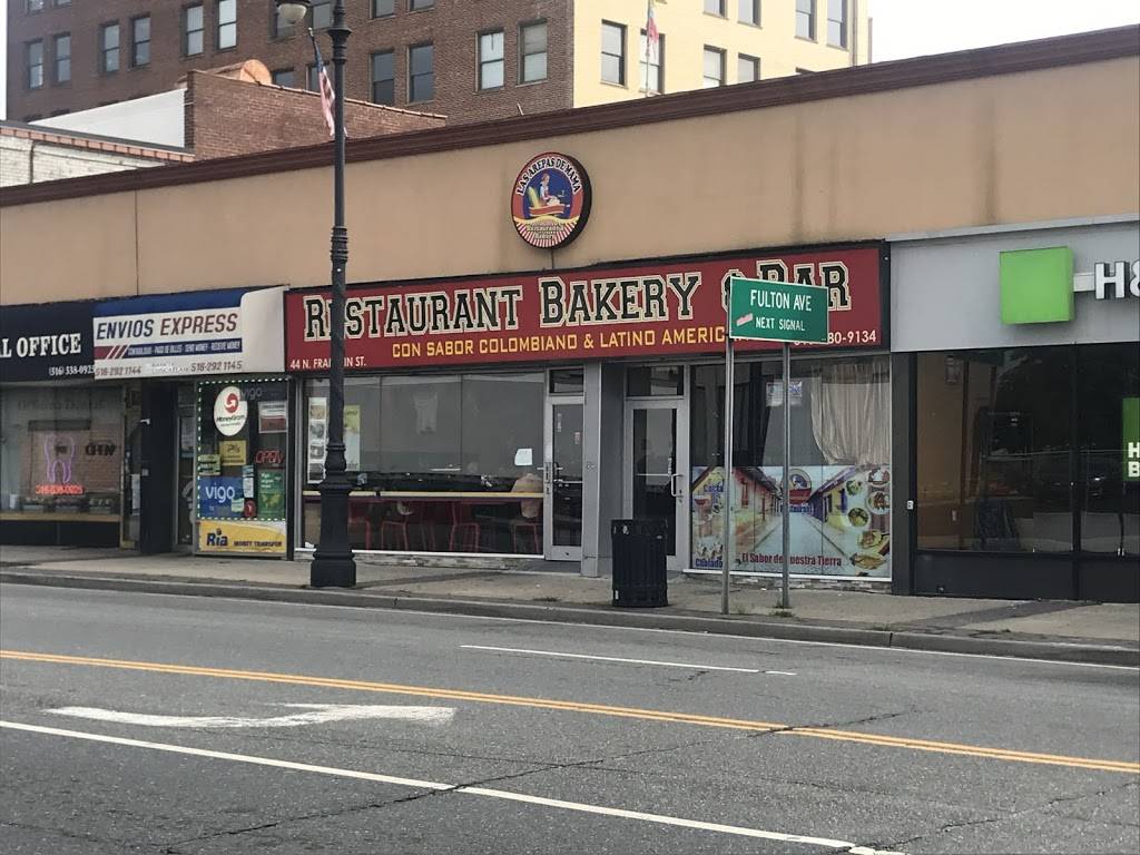 El Paraiso Restaurant | restaurant | 44 N Franklin St, Hempstead, NY 11550, USA | 5162809134 OR +1 516-280-9134