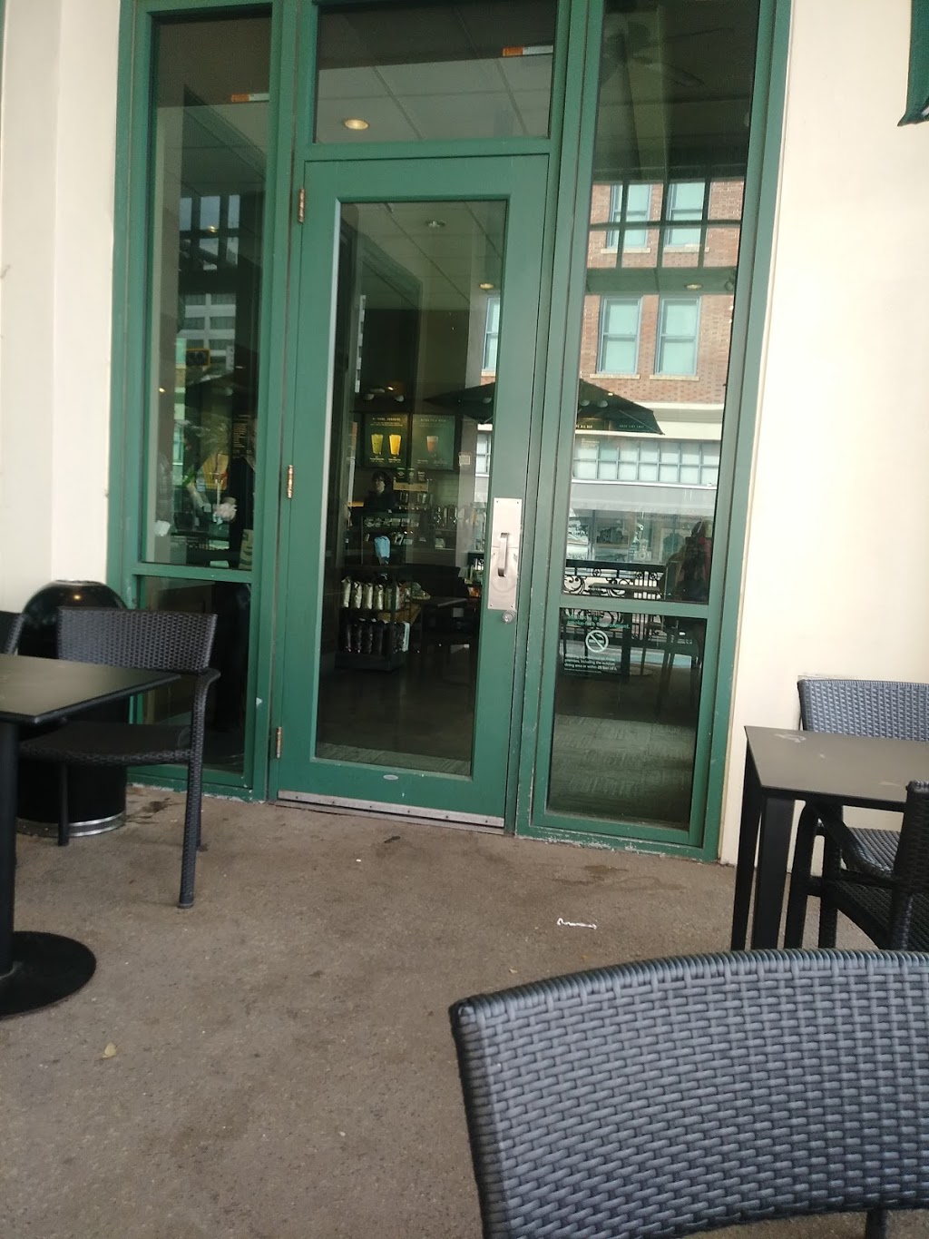 Starbucks | cafe | 433 Cleveland St, Clearwater, FL 33755, USA | 7274622200 OR +1 727-462-2200