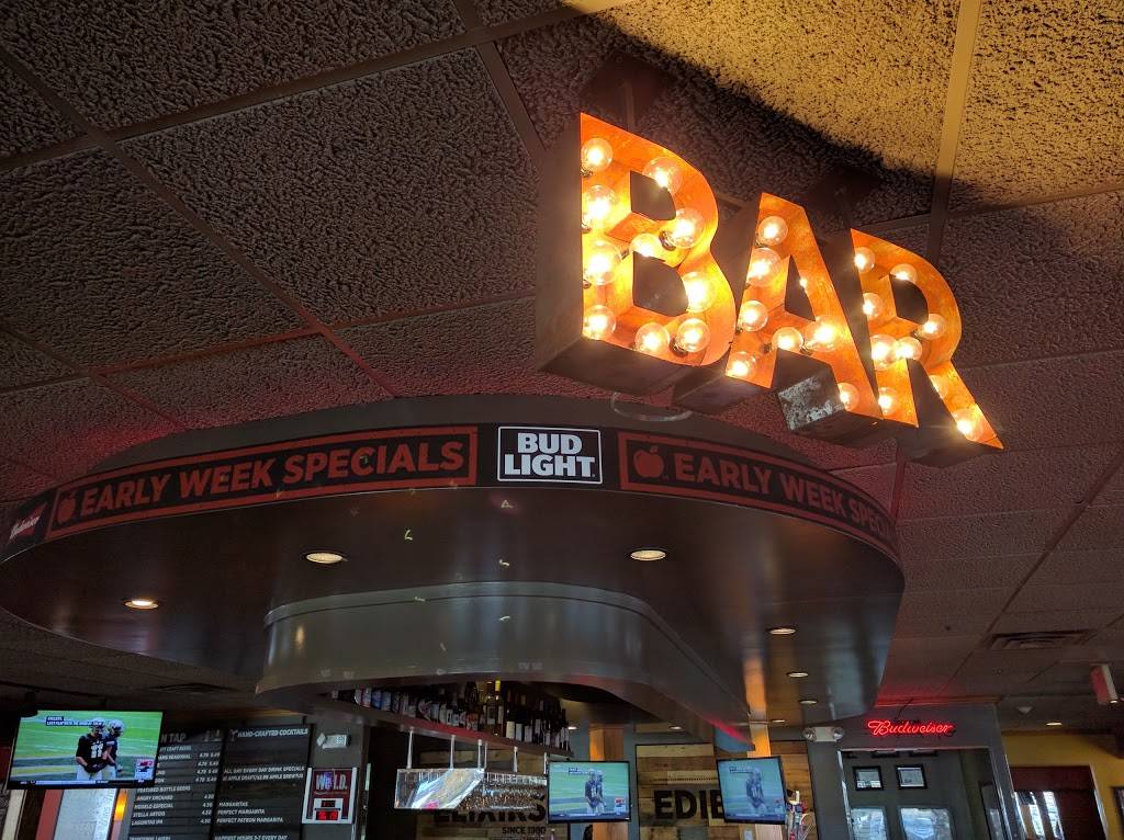 Applebees Grill + Bar | restaurant | 2389 Lakeland Dr, Flowood, MS 39232, USA | 6019394060 OR +1 601-939-4060