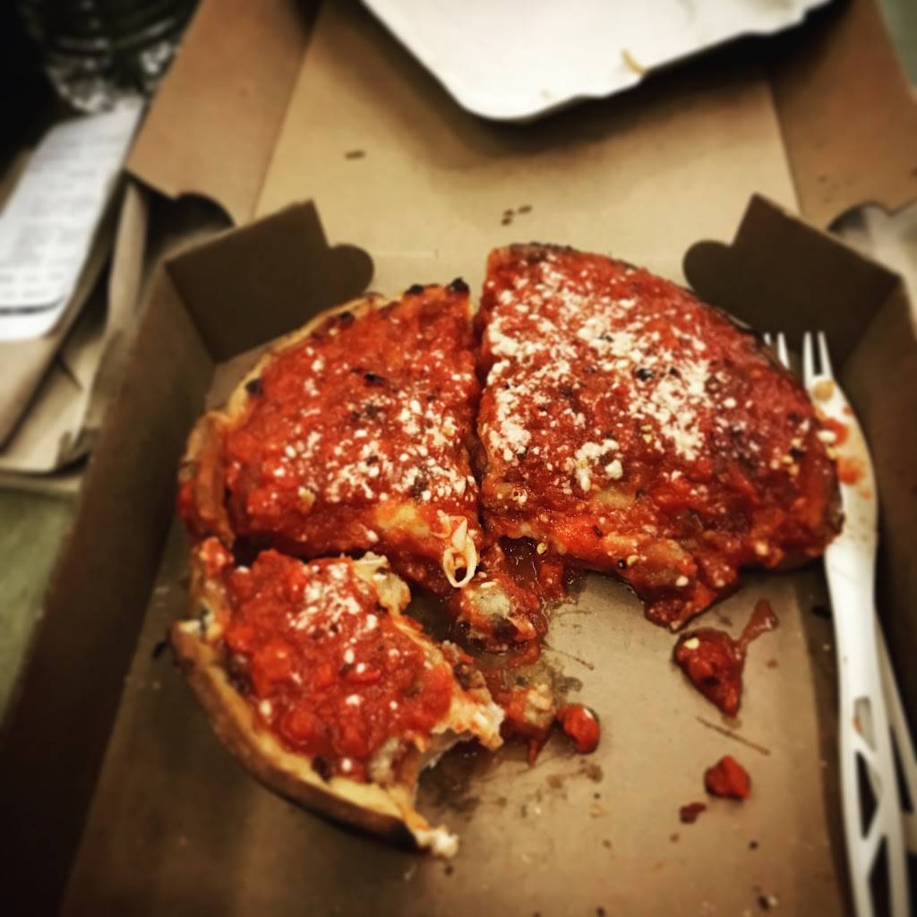 Reggios Pizza | restaurant | 10000 Bessie Coleman Dr, Chicago, IL 60666, USA | 7734881411 OR +1 773-488-1411