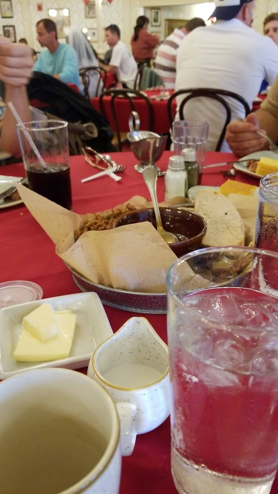 The Diamond Horseshoe | restaurant | 1180 Seven Seas Drive, Orlando, FL 32836, USA | 4079393463 OR +1 407-939-3463