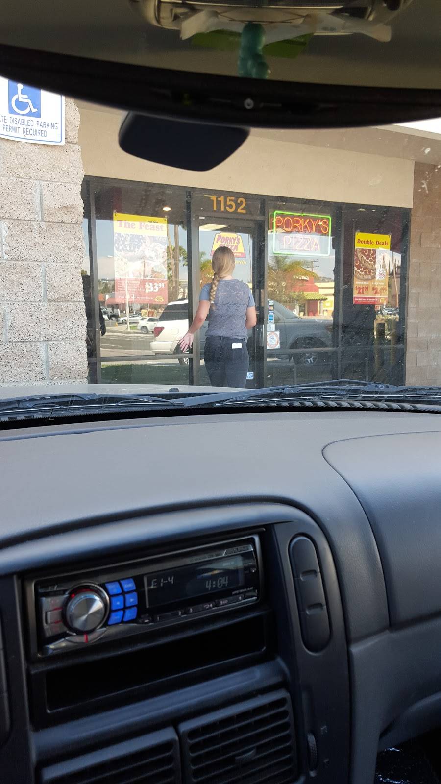 Porkys Pizza | restaurant | 1152 E Imperial Hwy, Placentia, CA 92870, USA | 7145721777 OR +1 714-572-1777