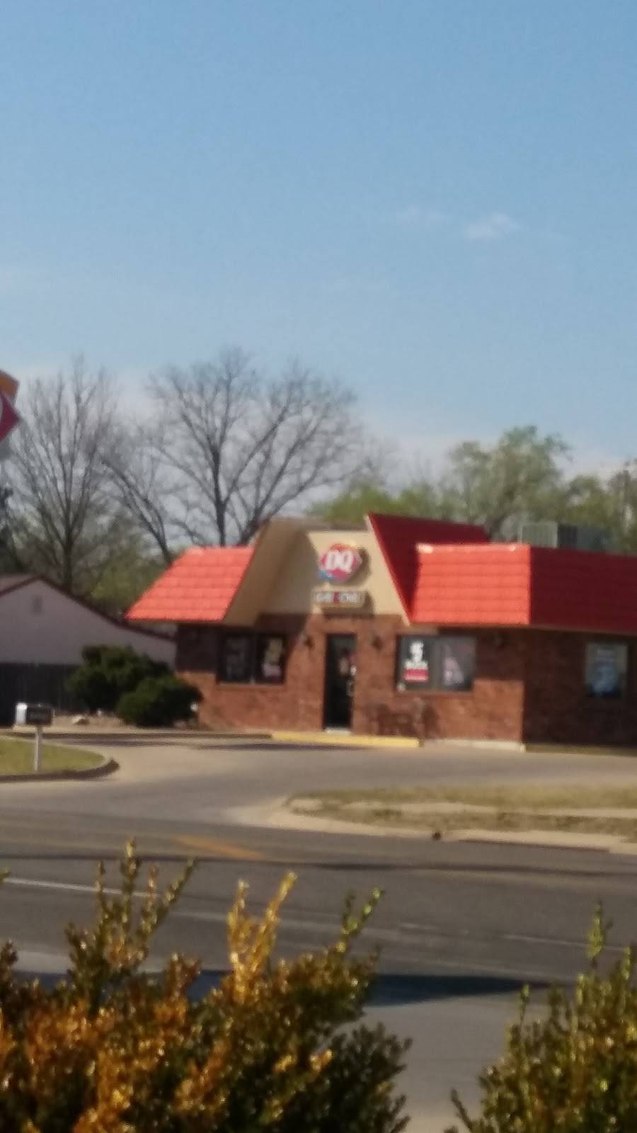 Dairy Queen | restaurant | 212 W Central Ave, Andover, KS 67002, USA | 3167335033 OR +1 316-733-5033