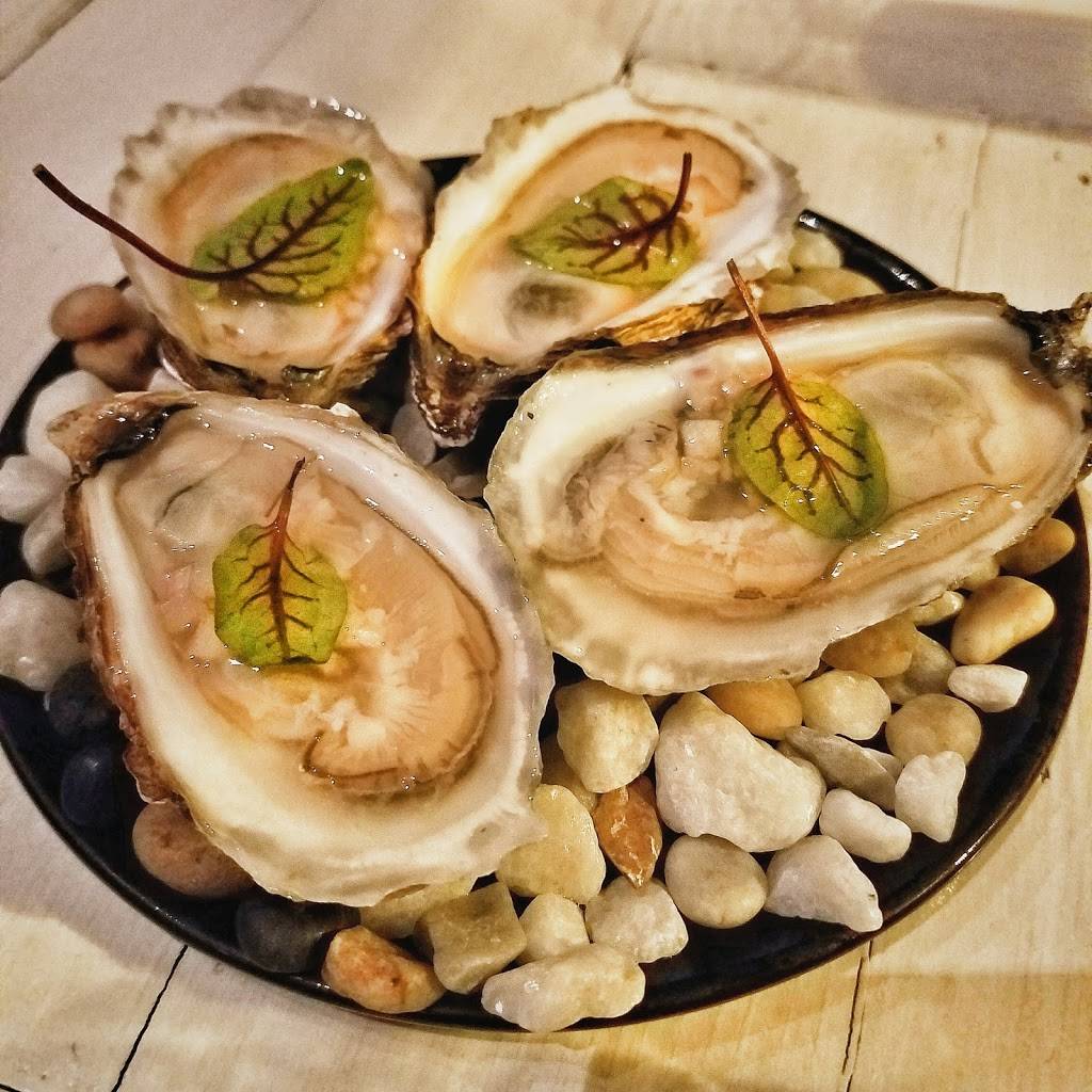 Kitsune Restaurant and Pub | restaurant | 4229 N Lincoln Ave, Chicago, IL 60618, USA | 7736879179 OR +1 773-687-9179