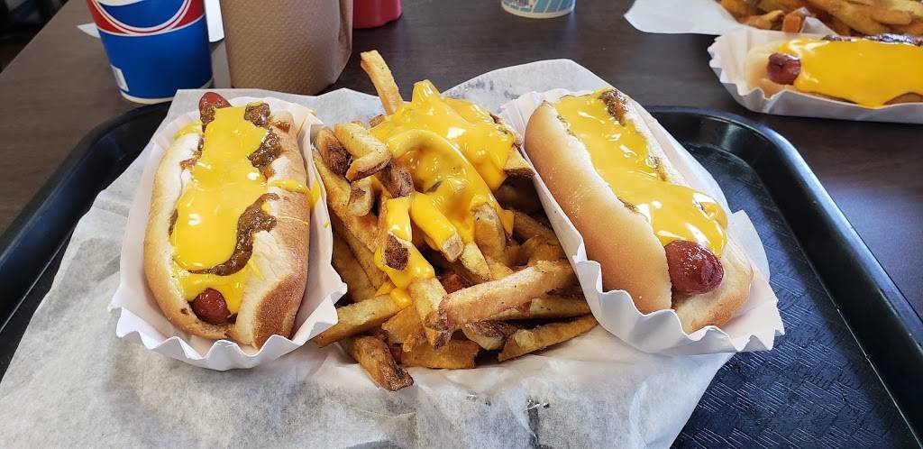 Chubz Famous Chiliburgers | restaurant | 200 A West Woodlawn Rd, Charlotte, NC 28217, USA | 9802371880 OR +1 980-237-1880