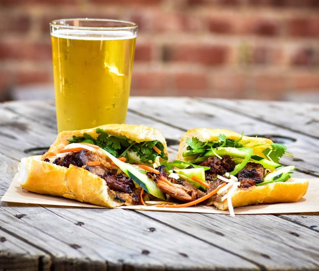 Intrinsic Smokehouse Brewery + BBQ Catering | restaurant | 509 W State St, Garland, TX 75040, USA | 9722722400 OR +1 972-272-2400