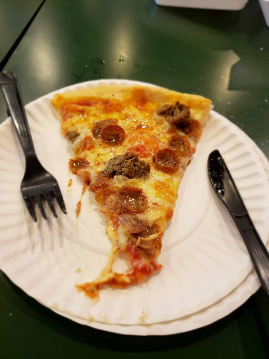 Kendall Pond Pizza Restaurant | restaurant | 7 Mammoth Rd, Windham, NH 03087, USA | 6035955990 OR +1 603-595-5990