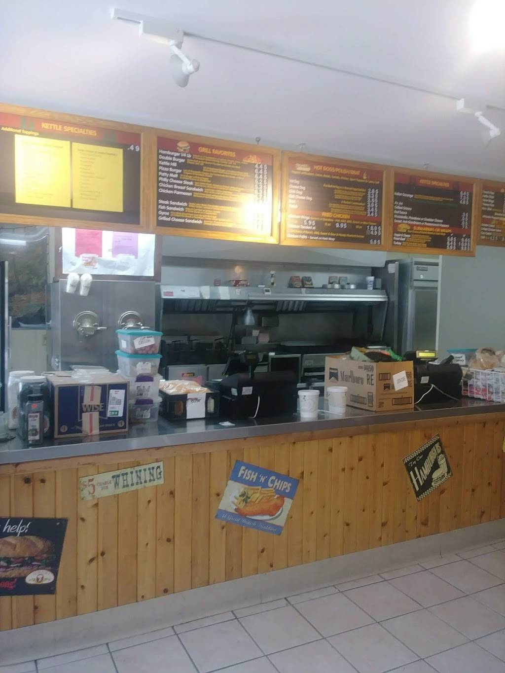 Sassys Kettle Hill Grill | restaurant | 109 W Main St, Palmyra, WI 53156, USA | 2628657350 OR +1 262-865-7350