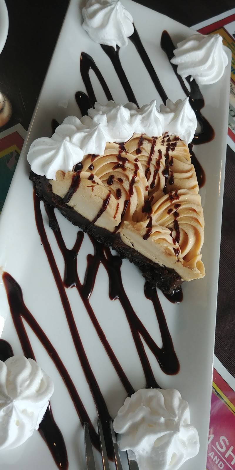 Just For The Halibut Taphouse & Grill | restaurant | 17 King St E, Bobcaygeon, ON K0M 1A0, Canada | 7057384545 OR +1 705-738-4545