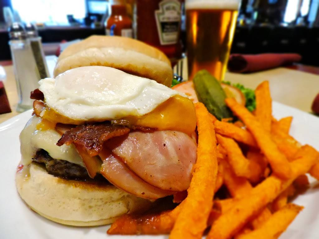 Davids Grill | restaurant | 6600 N Wingfield Pkwy, Sparks, NV 89436, USA | 7756261000 OR +1 775-626-1000