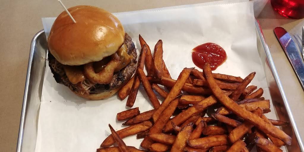 The Wicked Grille | restaurant | 219 N Franklin St, Port Washington, WI 53074, USA | 2622354808 OR +1 262-235-4808