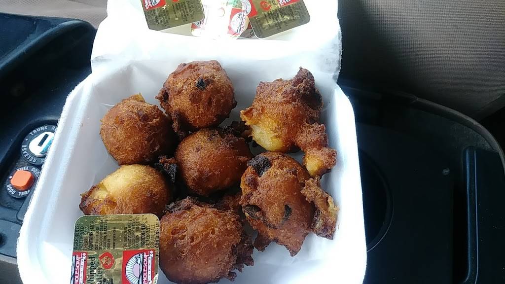 Oysters of Crystal River | restaurant | 606 US-19, Crystal River, FL 34429, USA | 3527952633 OR +1 352-795-2633