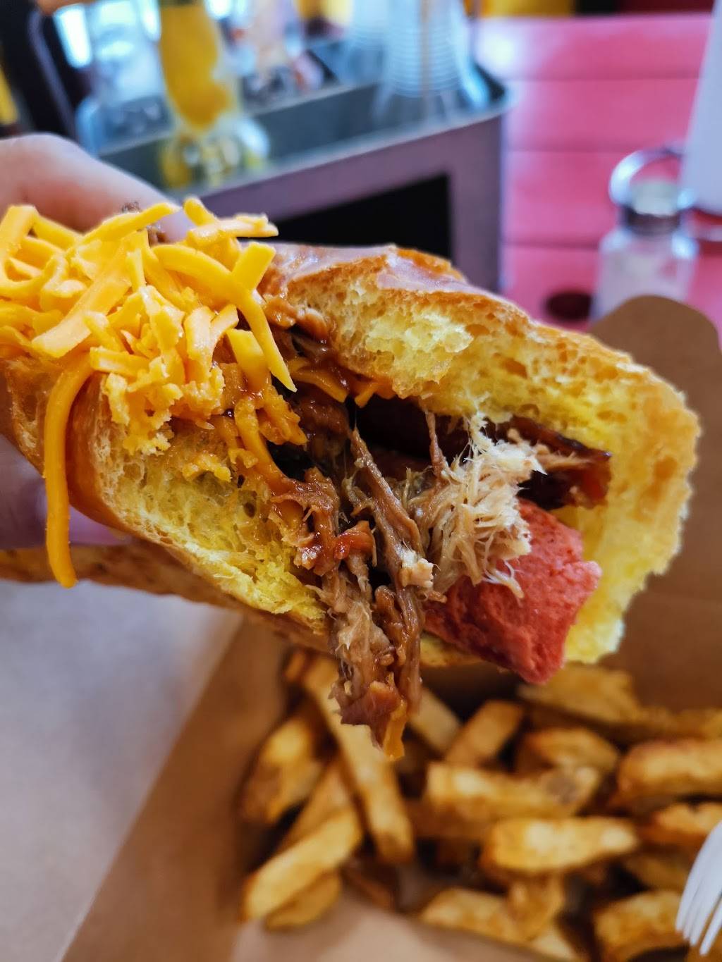 Wuddup Dog | restaurant | 960 King St E, Cambridge, ON N3H 3P3, Canada | 5192193300 OR +1 519-219-3300