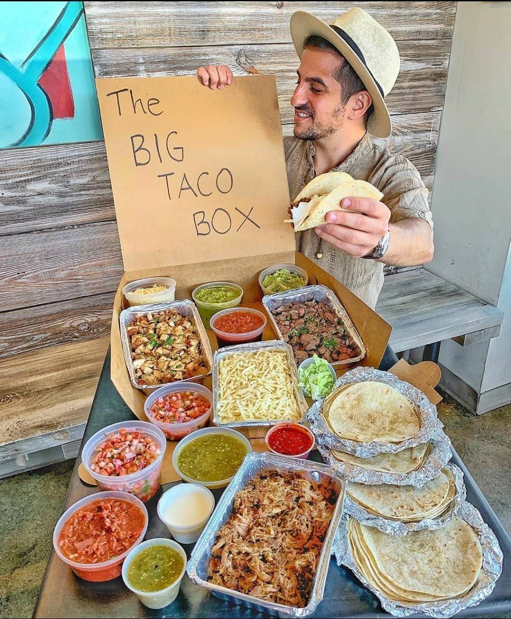 Right Coast Taqueria | restaurant | 960 Main St, Holbrook, NY 11741, USA | 6319338226 OR +1 631-933-8226