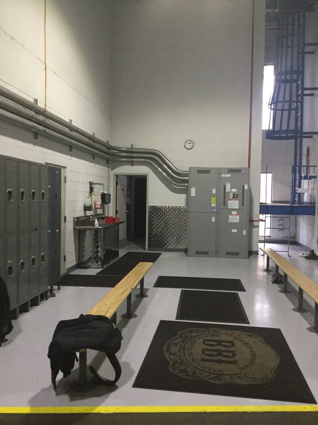 Bari Beef International | restaurant | Orlando, FL 32808, USA | 4072980560 OR +1 407-298-0560