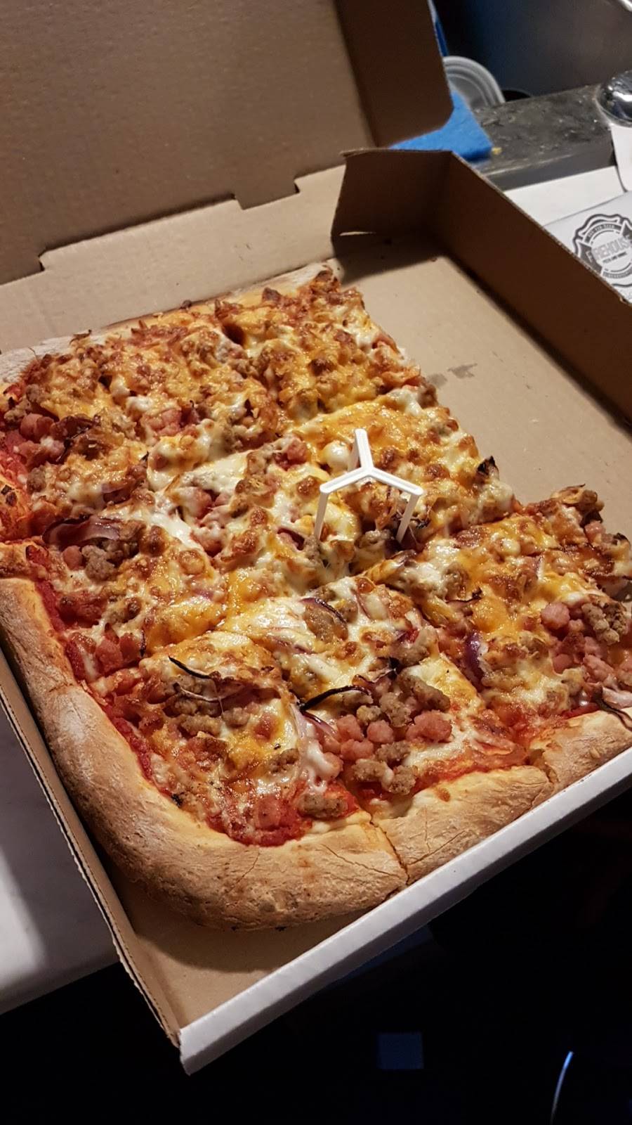 FIREHOUSE PIZZA INC. | restaurant | 9 Mill St E, Tottenham, ON L0G 1W0, Canada | 9059364224 OR +1 905-936-4224