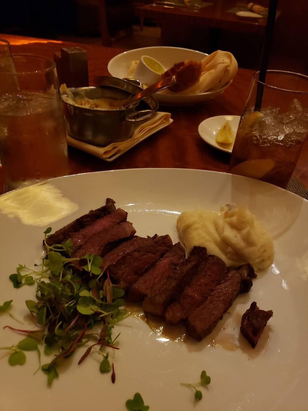 Final Cut Steakhouse | restaurant | 750 Hollywood Dr, Charles Town, WV 25414, USA | 8007957001 OR +1 800-795-7001