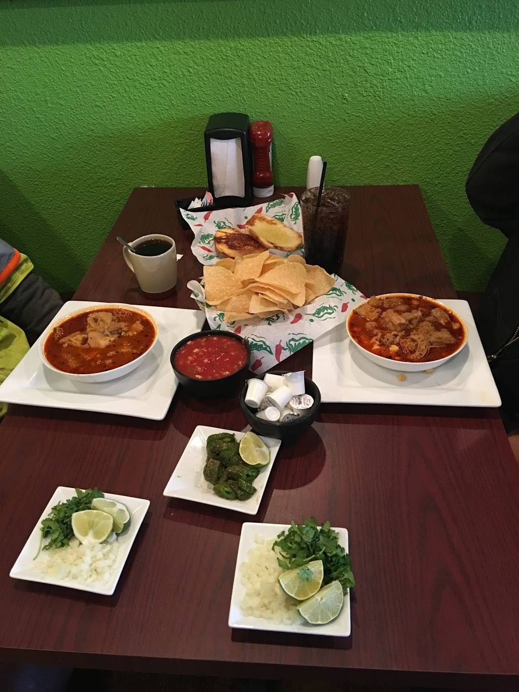 Hacienda Villarreal | restaurant | 460 N Murray Blvd, Colorado Springs, CO 80916, USA | 7194185857 OR +1 719-418-5857