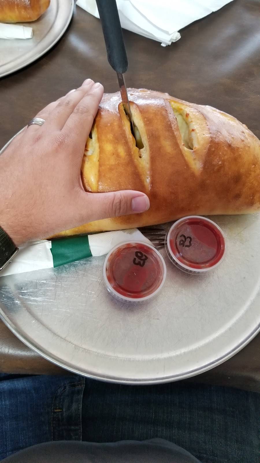 Boggs Pizza & Grill | restaurant | 220 Main St, Middlebourne, WV 26149, USA | 3047580554 OR +1 304-758-0554