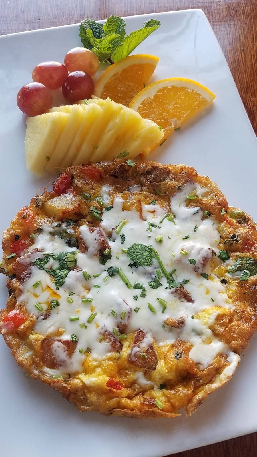 Antigua Latin Inspired Kitchen & Catering | restaurant | 6207 W National Ave, West Allis, WI 53214, USA | 4143215775 OR +1 414-321-5775