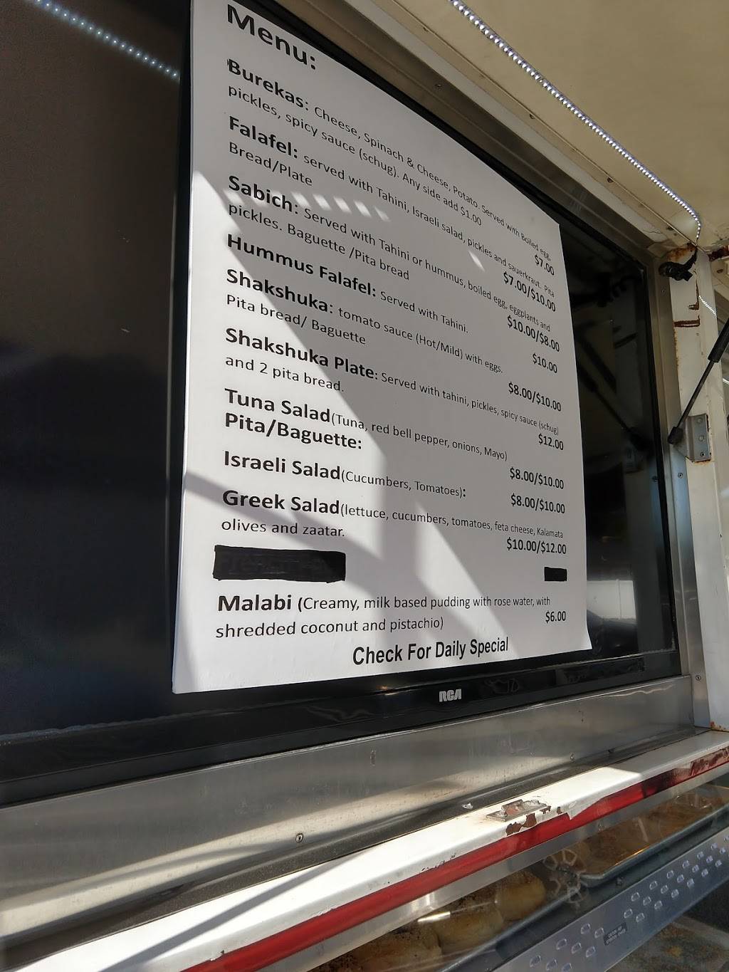 Burekas Plus | restaurant | 5300 Nestle Ave, Tarzana, CA 91356, USA | 8189175135 OR +1 818-917-5135