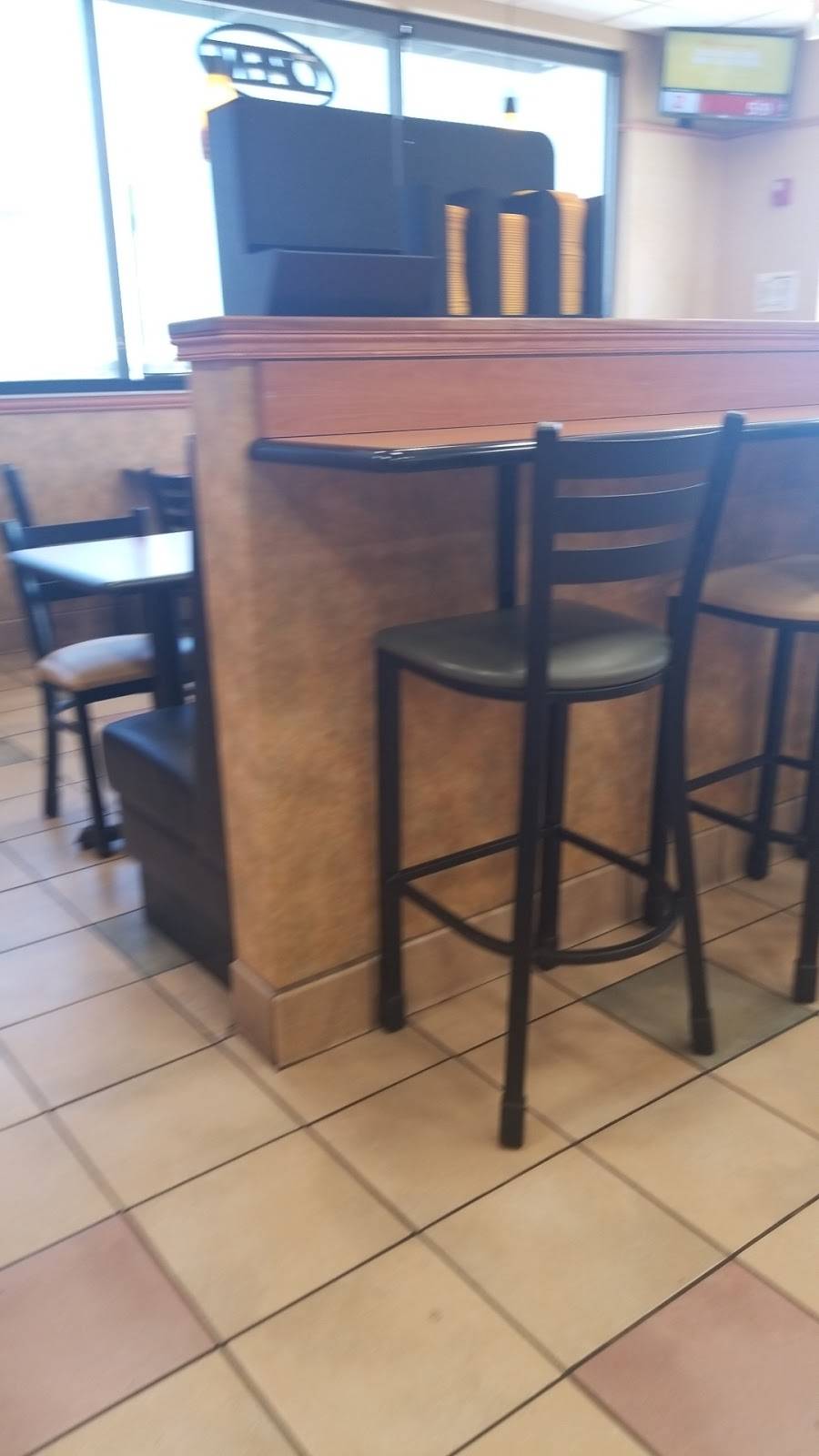 Subway | meal takeaway | 305 Abrahames Rd, Moriarty, NM 87035, USA | 5058324947 OR +1 505-832-4947