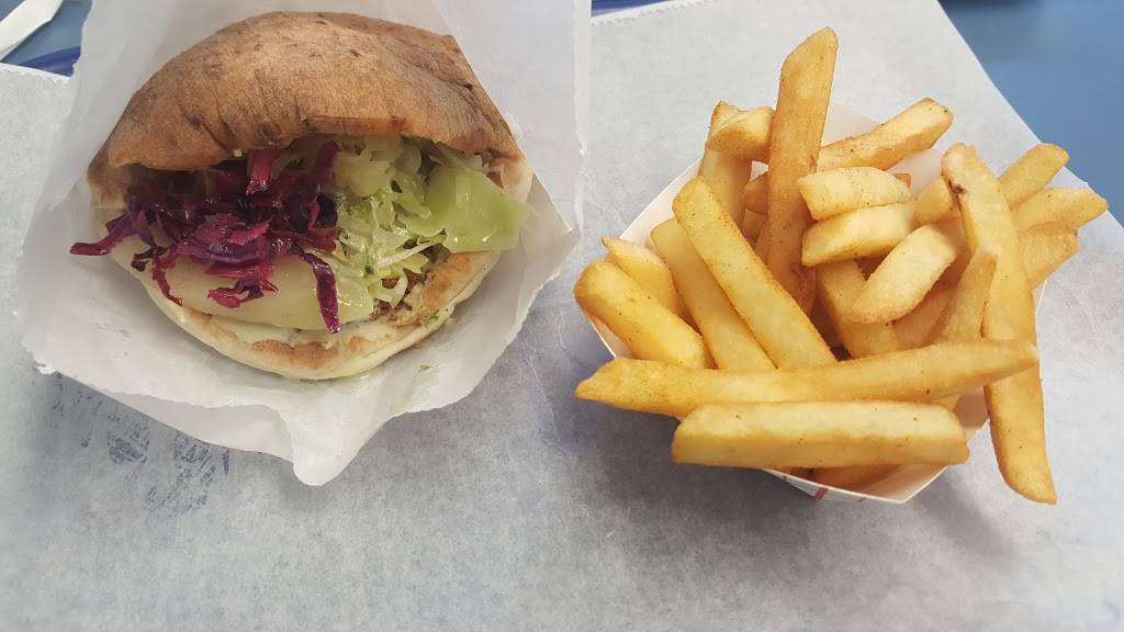 Pita Hut Grille | restaurant | 4965 N High St, Columbus, OH 43214, USA | 6144330996 OR +1 614-433-0996