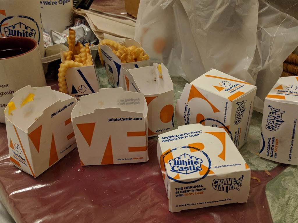White Castle | restaurant | 16737 Harper Ave, Detroit, MI 48224, USA | 3138841164 OR +1 313-884-1164