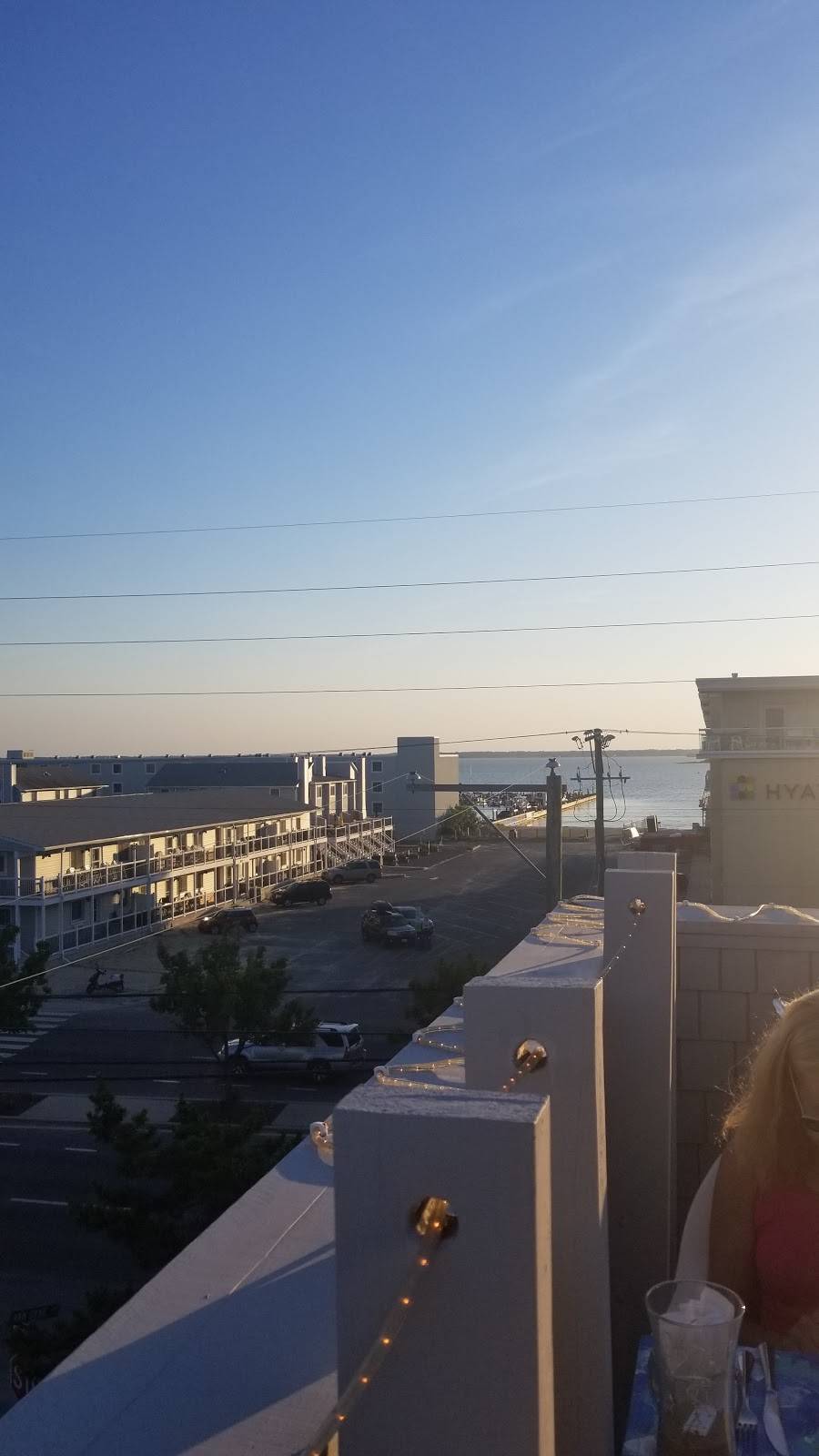 Two Seas Restaurant | restaurant | 1300 Coastal Hwy, Dewey Beach, DE 19971, USA | 3022272610 OR +1 302-227-2610